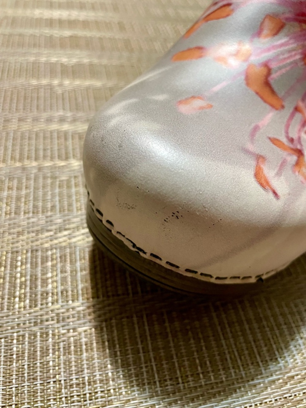 Dansko Professional Clog Ladies Size 39.
STUNNING red/orange floral color! - Picture 13 of 15